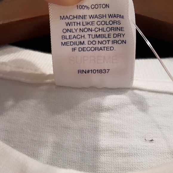 Supreme Shirt - Picture 6 of 7